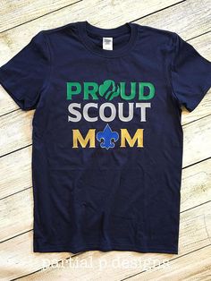 Proud Scout Mom Gold Mens Sweatshirt