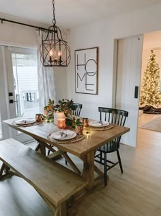 chair rail dining room farmhouse holiday tablescape at twilight magnolia branches copper accents pin by western houses design ideas on farmhouse decor in 2018 chair rail dining room farmhouse holiday tablescape at twilight magnolia branches copper accents pin by western houses design ideas on farmhouse decor in 2018