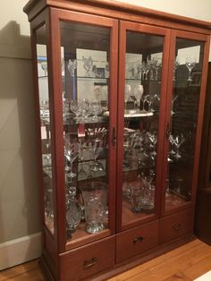Gl Br Vintage Curio Cabinet Display Case Miniatures Crystal Gl Br Vintage Curio Cabinet Display Case Miniatures Crystal Figurines 7 And