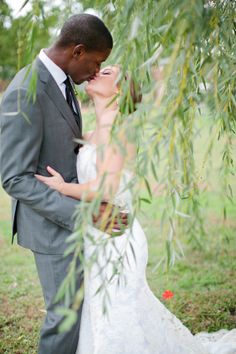 Christe And John Wedding At Bee Tree Park St Louis Mo Erica Rustic Chic St Louis Wedding Jess And Bey Combined Neutral Tones With