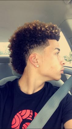 50 Stylish Fade Haircuts For Black Men Natural Mohawk Mohawks Short Hairstyles For Black Men 25 See More Might Try This