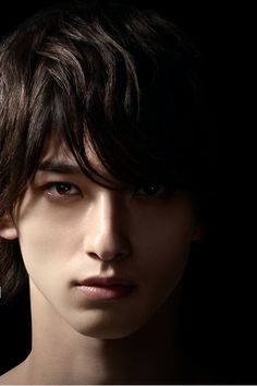 【映画ライターが分析】佐藤健・横浜流星・松坂桃李…眼差しで別世界に誘う、流し目の麗しい俳優 | TVマガ
