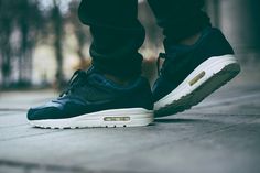 14 Best Sneakers images | Sneakers, Sneakers nike, Nike air max Nike Air Max 1 Pinnacle 859554 004 Sneakersnstuff