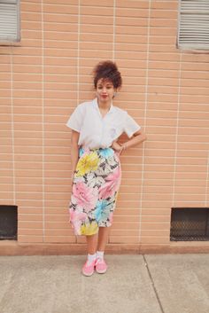 Vintage Flower Midi Skirt With Pockets Fits Like 10 Condition Excellent 18 Vintage Flower Midi Skirt With Pockets Fits Like 10 Condition Excellent 18