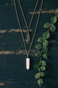 Orchid Jewelry 40 Natural Pear White Agate Sterling Silver Pendant Necklace With an 18 Inch Chain A Lovely Long Chain Pendant Necklace Set For Women In Silver With A Vintage Vibe
