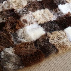 Longwool Choco Oval Rug Luxury New Zealand Wool Sheepskin Palma Rug Texture Close Up A Luxurious Brown Beige And Cream New
