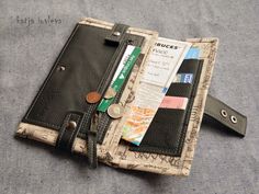 Many Different Surf Boards Blocking Print Passport Holder Cover Case Travel Luggage Passport Wallet Card Holder Made With Leather For Men Women Kids Family