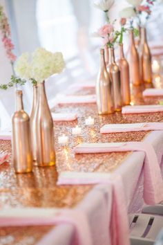 35 Sparkly Details For Your New Year S Eve Wedding Rose Gold Copper Table Decor