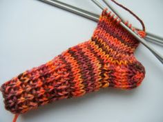 Mini mini gestrickte Puppenstrümpfe /-socken für kleine Puppen x347 Mini mini gestrickte Puppenstrümpfe /-socken für kleine Puppen x347
