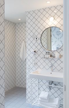 diy spiegelrahmenfliese schwimmbad mosa u003d weiße fliesen diagonal die 140 besten bilder von fliesenbäder in 2018 bathroom bathroom diy spiegelrahmenfliese schwimmbad mosa u003d weiße fliesen diagonal die 140 besten bilder von fliesenbäder in 2018 bathroom bathroom