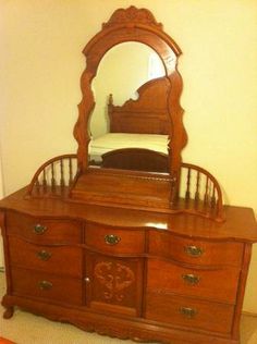 Lexington victorian 2024 oak bedroom furniture