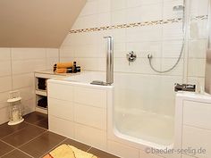 Auf wenig raum ein komfortbad mit der twinline duschbadewanne