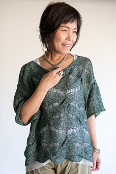 Elann 75/% Superwash Merino Wool//15/% Cashmere//10/% Silk Undyed DK Weight Yarn 2 Skein Bag