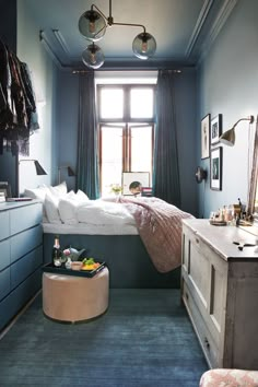 Small Apartment Bedrooms, Small Room Bedroom, Cozy Bedroom, Small Rooms, Small Apartments, Small Spaces, Master Bedroom, Tiny Bedrooms, Modern Bedroom