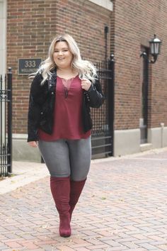 Curvy Girl Fashion, Tank Tops, Curvy Plus Size, Plus Size Fashion Blog, Womens Fashion For Work, Plus Size Model