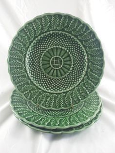 159 Best Bordallo Pinheiro Cabbage Dishes Images On Pinterest Bordallo Pinheiro Basketweave Majolica Plates Green Set Of 3 By Acornabbey On Etsy