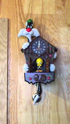 Looney tunes Cuckoo Clock! | looney tunes | Tweety, Looney tunes, Clock
