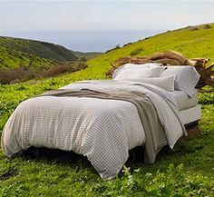 Nachhaltige und umweltfreundliche Schlafzimmer Möbel und Bettwäsche ... Nachhaltige und umweltfreundliche Schlafzimmer Möbel und Bettwäsche ...