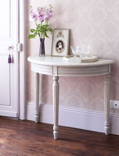 Half Moon Table painted console table | step guide, half moon table and moon table Half Moon Table painted console table | step guide, half moon table and moon table