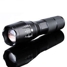 Lampe De Poche Led Militaire Avec Zoom 5x En Noir Vert Blanc