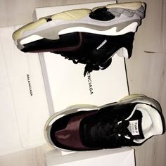 20 Balenciaga images | balenciaga, the unit, fashion Tweedehands (Half) hoge laarzen fendi op United Wardrobe