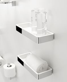 Cosmic Container cromo minimalism