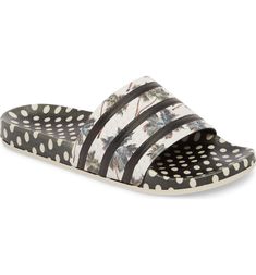 De 36 beste afbeeldingen van Adilettes | Schoenen, Sandalen ... De 36 beste afbeeldingen van Adilettes | Schoenen, Sandalen ...