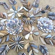 Jon Foreman rock art - Album on Imgur Мозаика Из Гальки, Мозаика Из Камня, Галечное Искусство, Мозаичное Искусство, Мозаики, Каменная Мозаика, Садовые Проекты, Вазоделенье, Поделки Из Камня