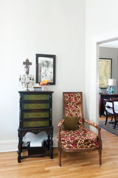 1562 Best Re Do Living Room Images On Pinterest In 2018 Ruthie Will S Eclectic Nashville Charmer