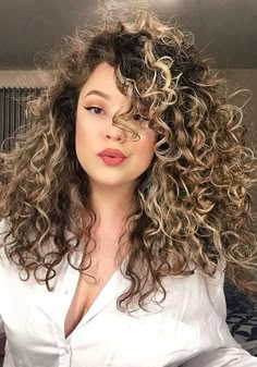 25 melhores imagens de mechas cabelo cacheado
