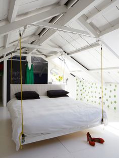themed bedroom white attic bedroom with scandinavian style with hanging bed 36 cozy and beautiful scandinavian bedroom decor ideas - Cool Beds For Teens themed bedroom white attic bedroom with scandinavian style with hanging bed 36 cozy and beautiful scandinavian bedroom decor ideas - Cool Beds For Teens