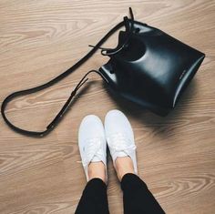 The Bone Bag By Zara Dramov of The Common Knowledge | Bolsos The Bone Bag By Zara Dramov of The Common Knowledge | Bolsos