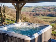 24 Cottages With A Hot Tub Ideas Hot Tub Holiday Cottage Cottage