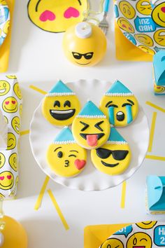 free printable emoji birthday party invitation emoji printables