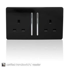 Trendi 2 Gang Artistique Moderne Brillant 13 A Switched Tactile Plug Socket Trade pack