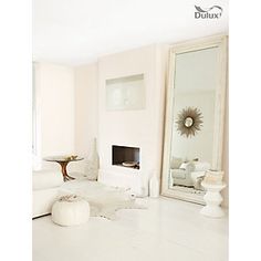 Dulux Natural Hints Matt Emulsion Paint Jasmine White 5l Dulux Easycare Kitchen Matt Emulsion Paint Jasmine White 2 5l