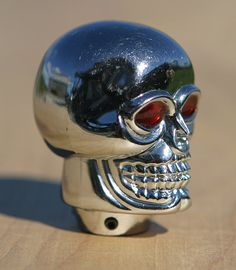 Yellow Skull & Bones American Shifter 148954 Black Retro Shift Knob with M16 x 1.5 Insert Yellow Skull & Bones American Shifter 148954 Black Retro Shift Knob with M16 x 1.5 Insert
