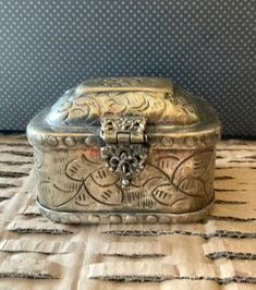 J Devlin Box 515 Vintage Glass Purse Trinket Box Decorative Keepsake