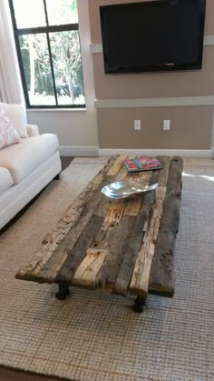 Coffee table  enhancing  suggestions can turn that  messy  table top into a design  function to be proud of. Enjoy  the very best designs for 2018! #coffeetablerugideas Diy Coffee Table, Rustic Coffee Tables, Rustic Table, Rustic Home Decor, Rustic Farmhouse, Farmhouse Table, Farmhouse House