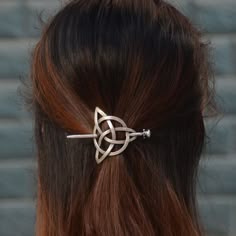 Alician Women Punk Rock Halloween Cosplay Party Skeleton Hand Bone Hair Clip Big Hairpin Without Flower Head Buckle Halloween Decoration