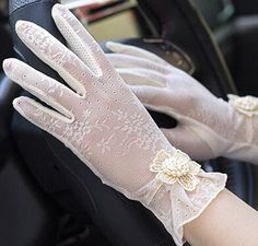 Adult Ladies Short Red Lace Gloves
