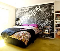 25 Amazing Chalkboard Wall Paint Ideas Chalkboards Jane Pettersen Bedroom Adore Aug Sept Black Fuchsia Chalkboard Wall Want Headboard