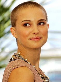 Natalie portmans shaved head remix Natalie portmans shaved head remix