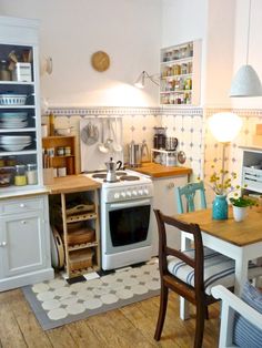 90 Inspirations for Small Kitchen Remodel Ideas on A Budget  #interior #kitchen #Remodel #Small