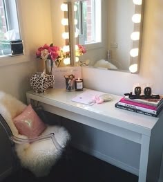 147 Best Vanity Decor Images On Pinterest In 2018 Makeup Storage Dressing Table Decoration Vanity Romm Bedroom Home Design Diy