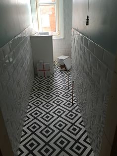 Sagres Cushion Vinyl Flooring Sheet Kitchen Bathroom Lino Black Find This Pin And More On Bathroom By Tracy Burton