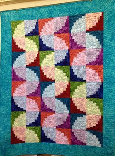 Wiggly Worms Curvy Log Cabin Quilt Pattern by Cut Loose Press and Natural Comforts Quilting