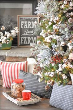 farmhouse christmas tree decorating michaels party decor modern dream holiday farm decorations decorated trees outdoor xmas kara karaspartyideas challenge pillows