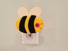 BEE HAPPY Bumblebee rustic tin night light w// bulb