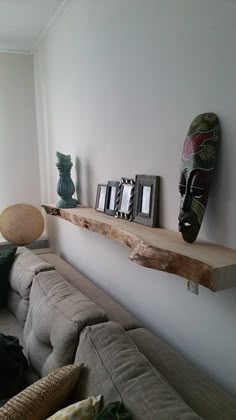 Floating Shelf - Zwevende wandplank Home Living Room, Living Room Designs, Living Room Decor, Bedroom Decor, Wall Decor, Entryway Decor, Wooden Wall Shelves, Floating Wall Shelves, Shelf Wall